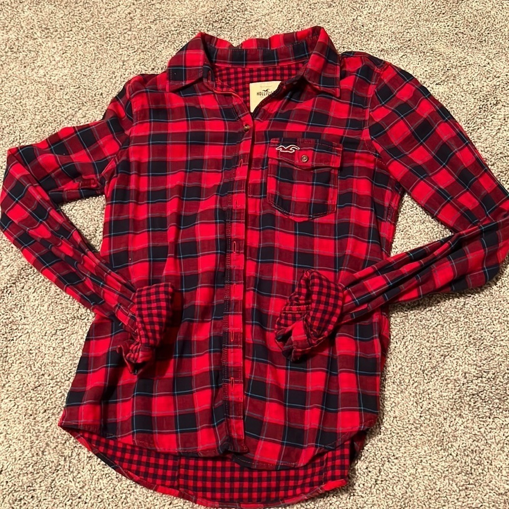 Hollister red and navy button up shirt